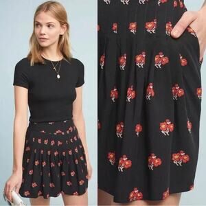 Anthropologie Maeve Black Floral Pleated High Rise Boho Dressy Shorts M